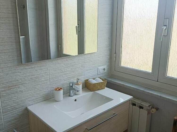آپارتمان راحتی 1 خوابه, Tommy Guest House Roma