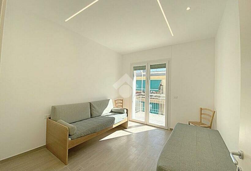 Apartamento 2 Dormitórios, Residence Cristallo