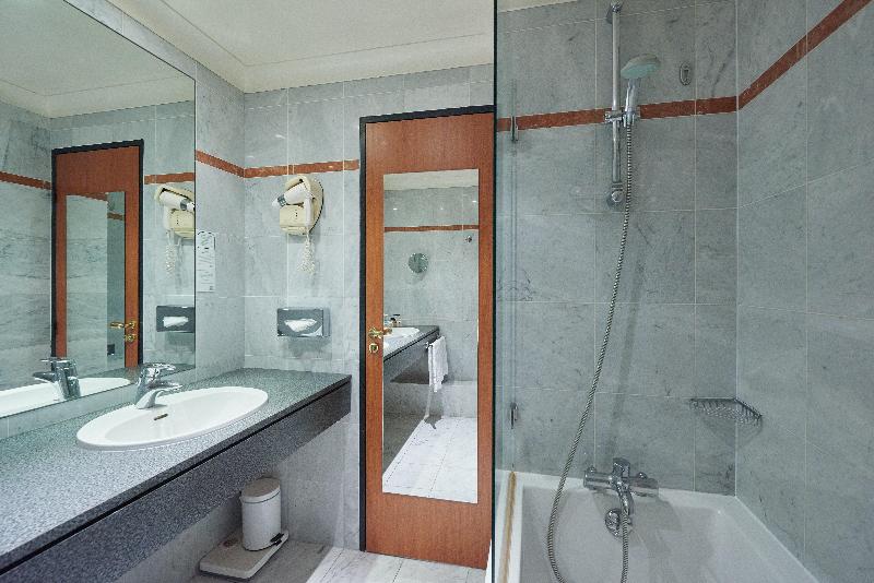 Номер Стандарт, Doubletree By Hilton Paris Bougival