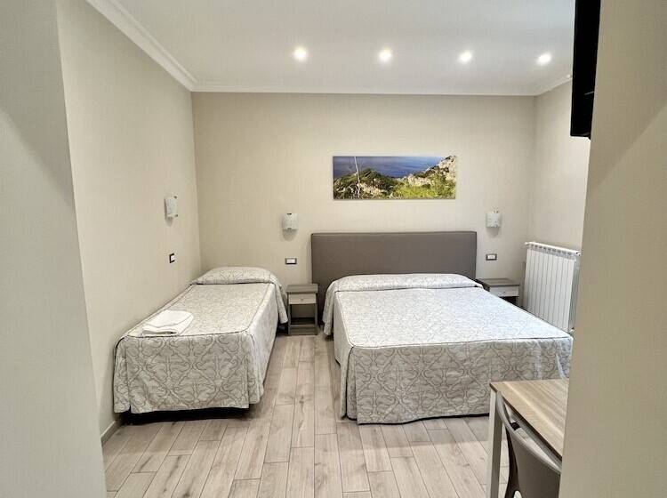 Трехместный Номер Комфорт, Relais Milo