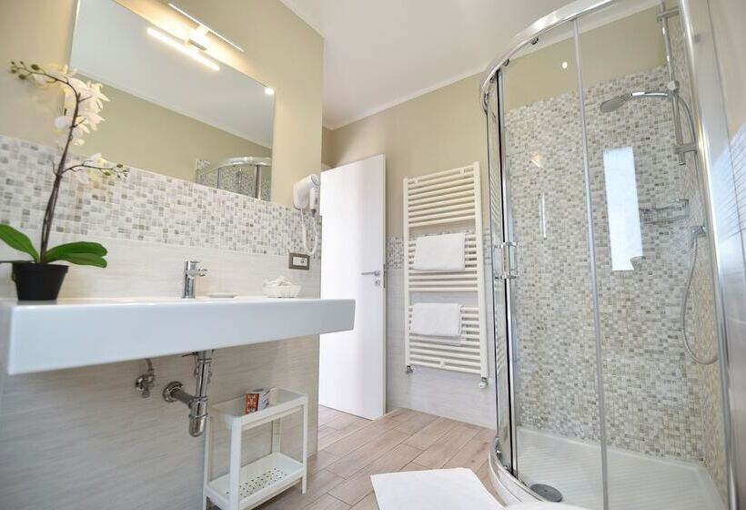 Номер Superior, Relais Milo