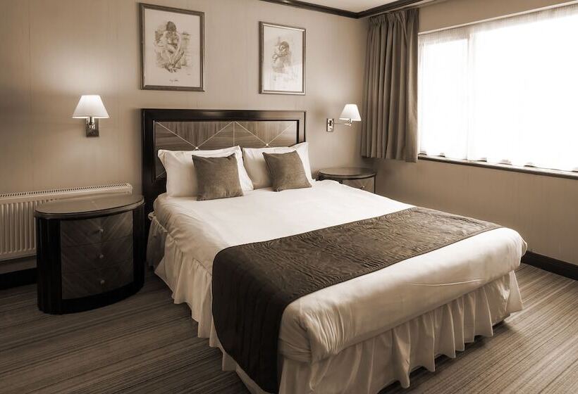 اتاق استاندارد, Europa Gatwick Hotel & Spa