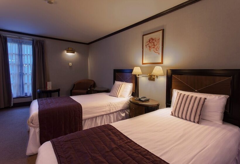 اتاق استاندارد, Europa Gatwick Hotel & Spa