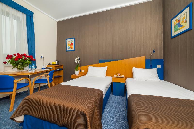 Номер Стандарт, Express Kraków