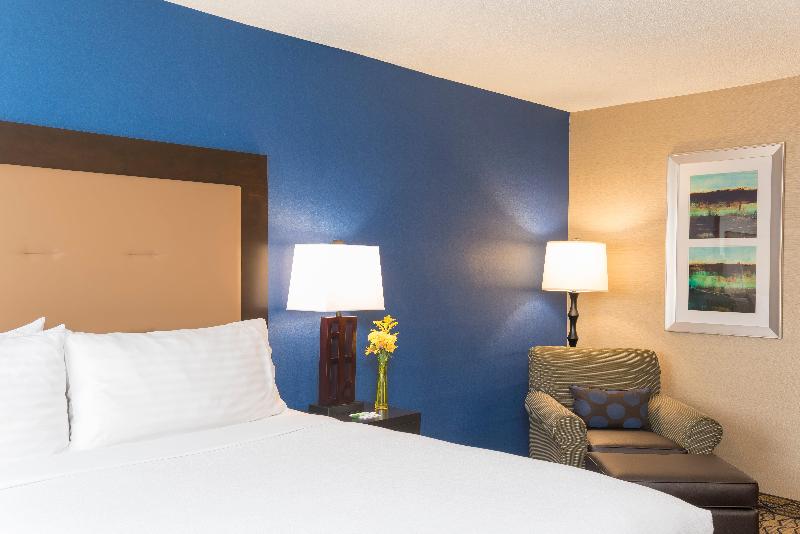 سوییت, Roosevelt Hotel & Suites