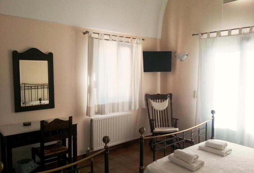 اتاق استاندارد سه نفره, Costa Marina Villas