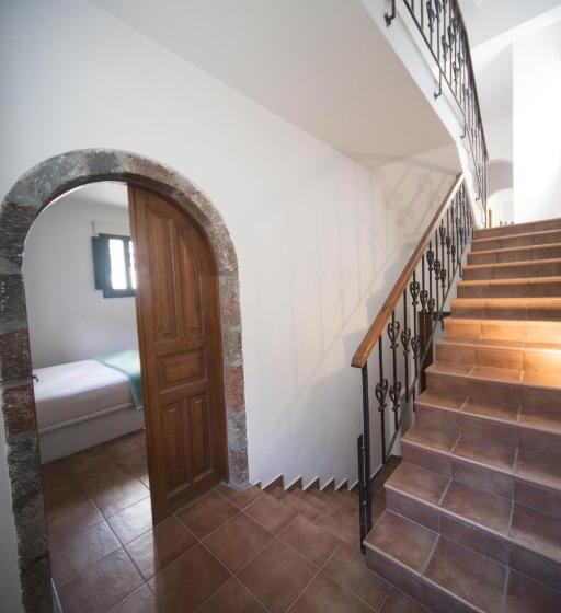 اتاق اکونومی, Costa Marina Villas