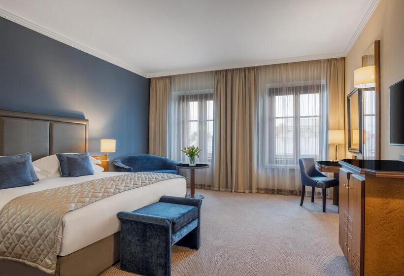 اتاق لوکس با تخت بزرگ, Corinthia Hotel St Petersburg