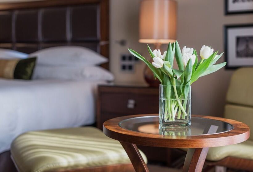 اتاق اجرایی, Corinthia Hotel St Petersburg