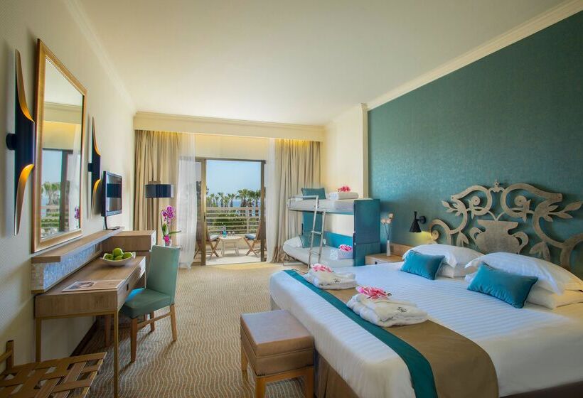 디럭스 룸 바다 전망, The Grandresort   Limited Edition By Leonardo Hotels
