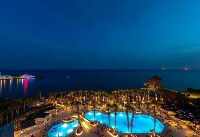 이그제큐티브 주니어 스위트, The Grandresort   Limited Edition By Leonardo Hotels