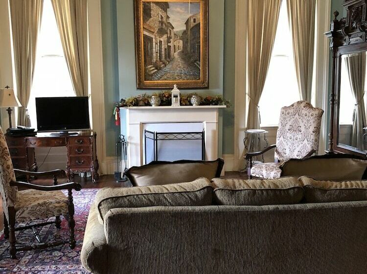 Люкс Повышенной Комфортности, Loyd Hall Plantation