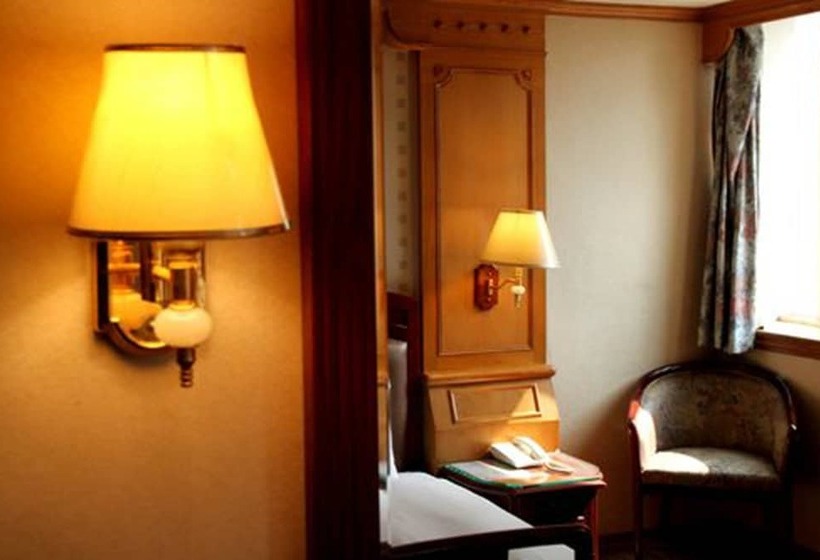 اتاق استاندارد سه نفره, Meadow Hotel Taipei
