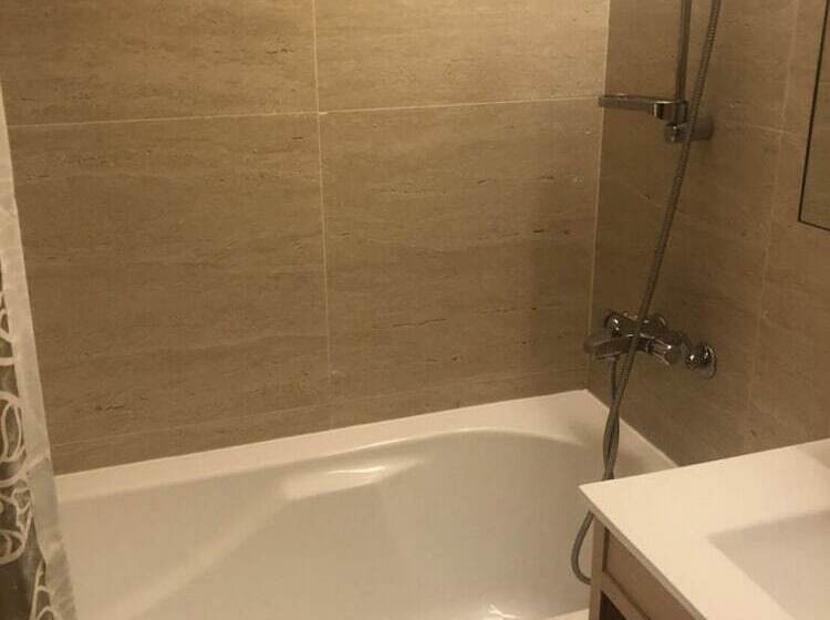 اتاق استاندارد سه نفره, Meadow Hotel Taipei