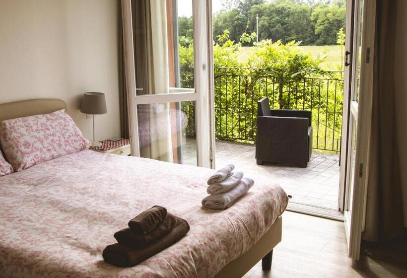 اتاق استاندارد, Agriturismo Familiare I Giardini Del Lago