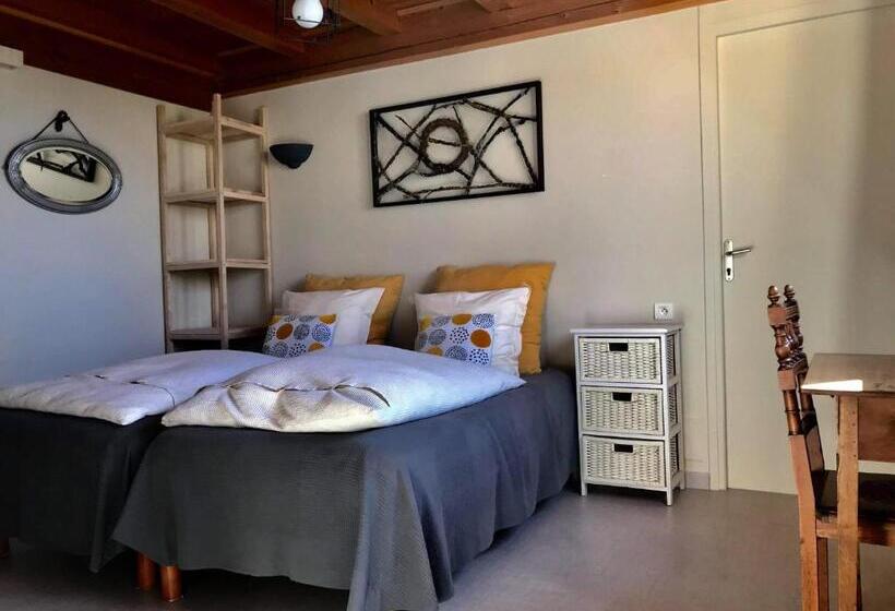 Апартаменты 1 Спальня Нижний Этаж, Ferme Auberge Linossier