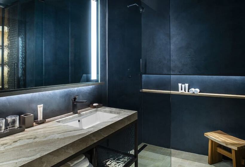 Suite Deluxe, Nobu Hotel Chicago