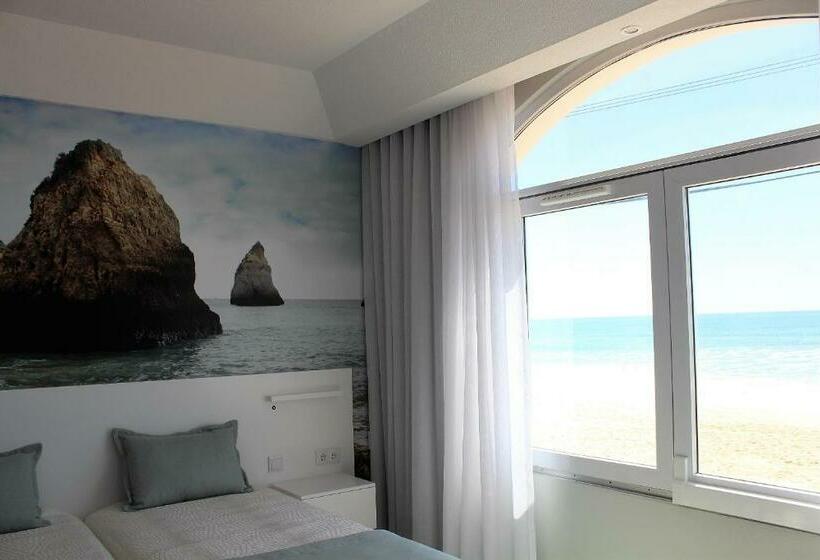 اتاق پرمیوم با چشم‌انداز دریا, Golden Beach Guest House & Rooftop Bar