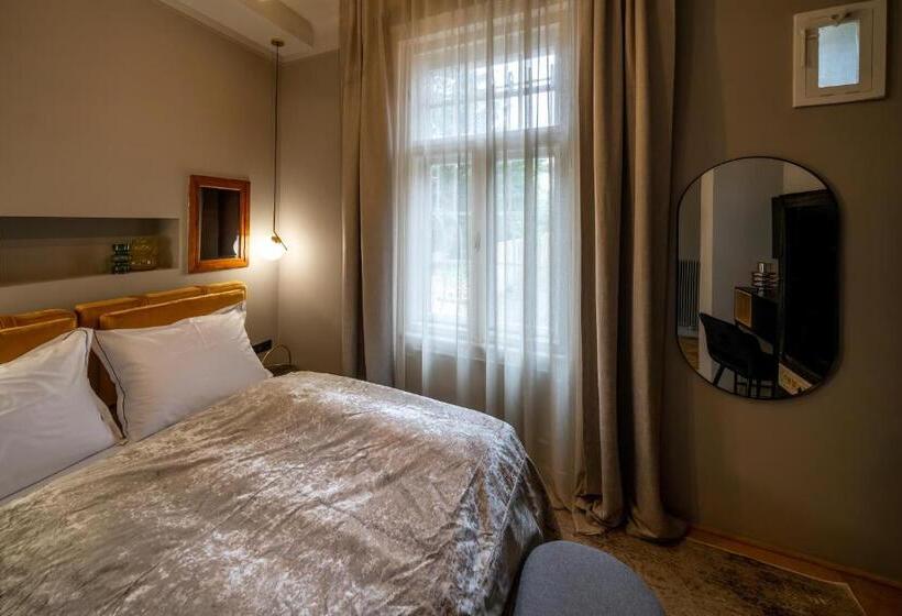 اتاق استاندارد, Nest