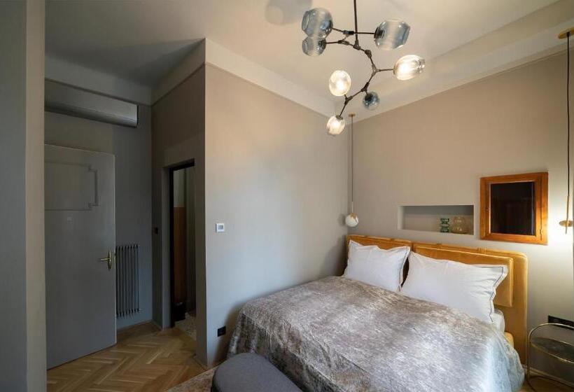 اتاق استاندارد, Nest