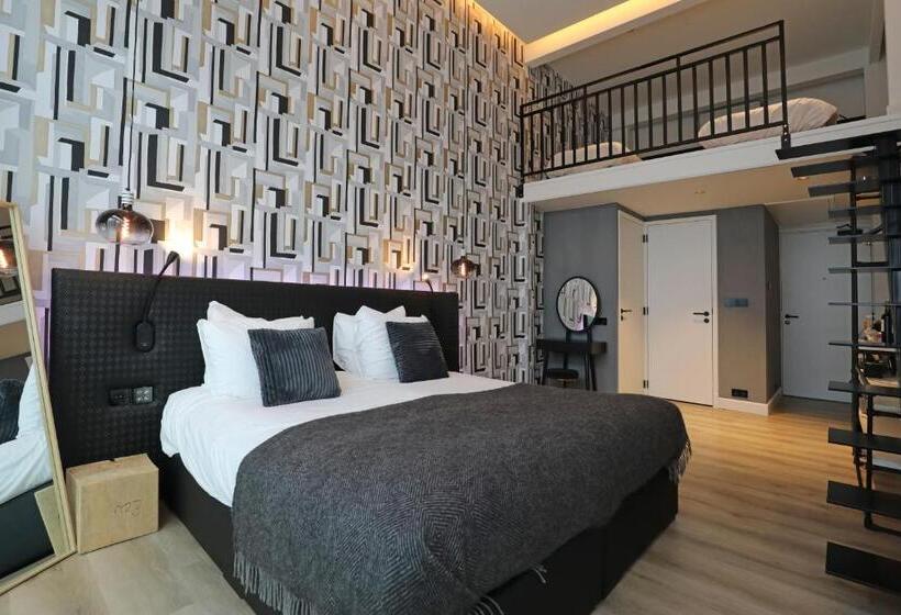 디럭스 4인 룸, Valerius BoutiqueHotel