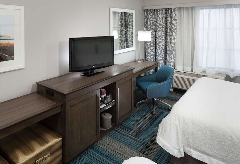 غرفة عائلية, Hampton Inn San Diego Downtown