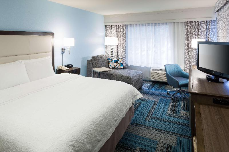 غرفة قياسية سرير كينج, Hampton Inn San Diego Downtown