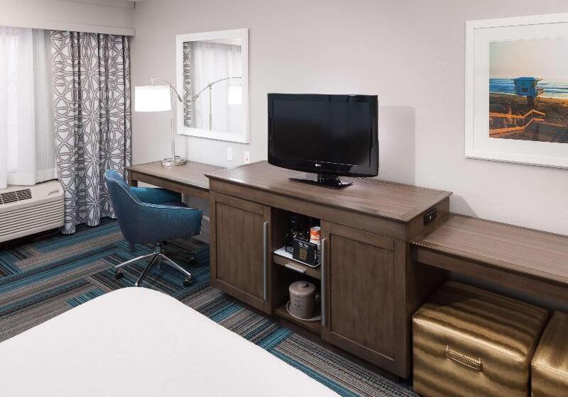 غرفة قياسية سرير كينج, Hampton Inn San Diego Downtown