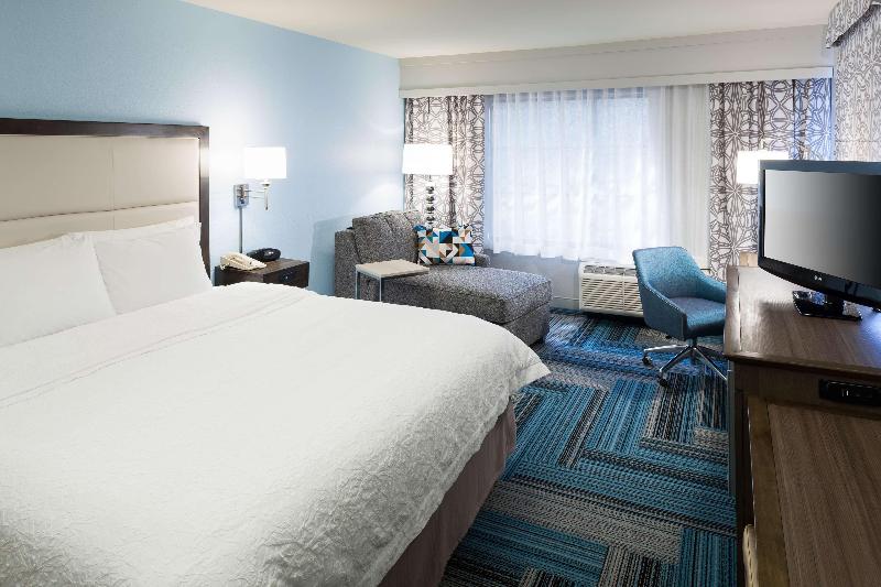 غرفة قياسية سرير كينج, Hampton Inn San Diego Downtown