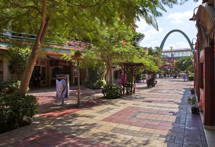 سوییت جونیور, Hilton Alexandria Green Plaza
