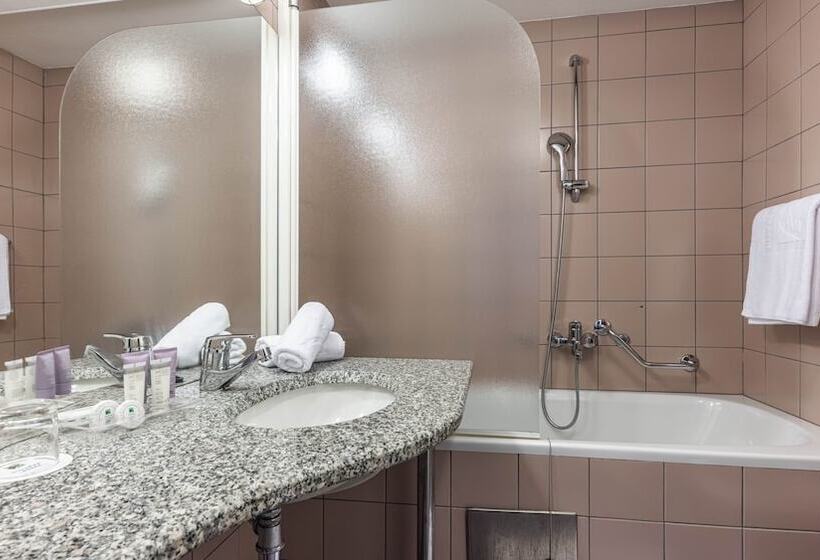 Junior Suite, Jezero