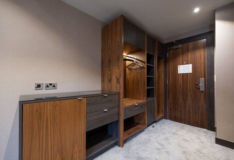 Номер Executive, Ten Square