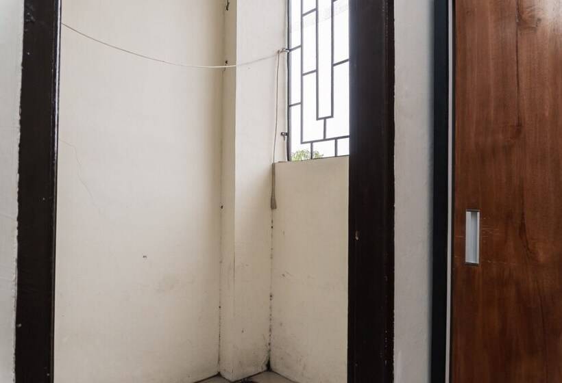 Номер Стандарт, Koolkost Near State Museum Of North Sumatera Medan