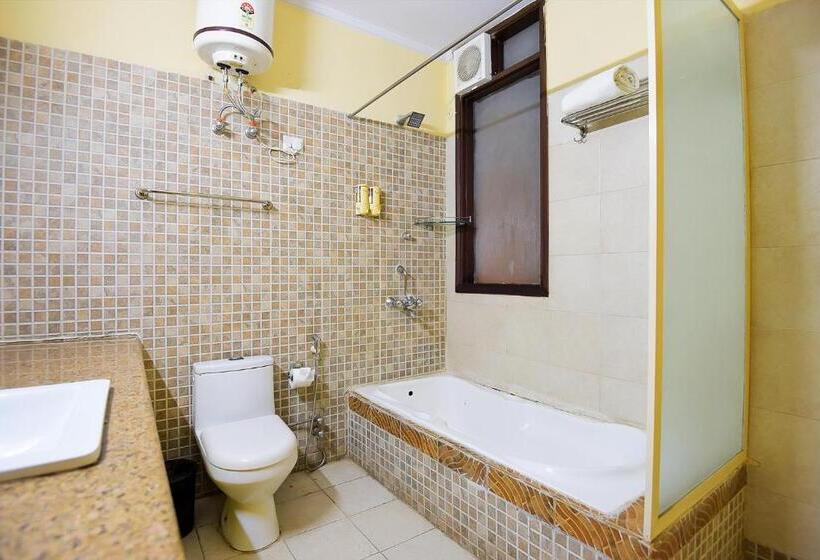 Escritório Estándar, Studio Serviced Apartments Near Fortis Hospital