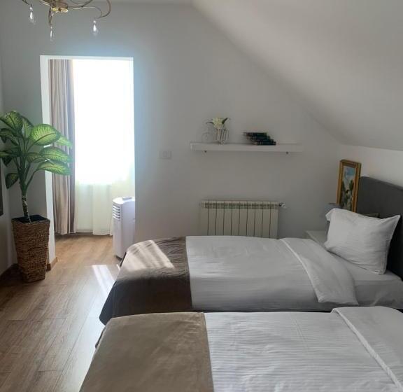 اتاق لوکس, Casa Boem
