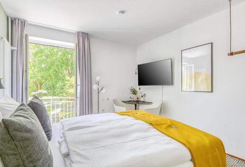 سوئیت با بالکن, Limehome Garching Bei München