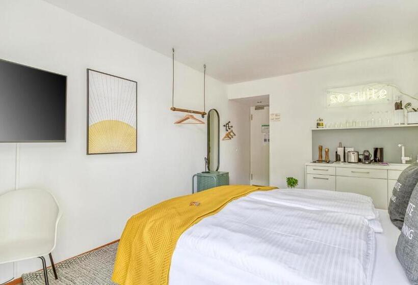 سوئیت با بالکن, Limehome Garching Bei München
