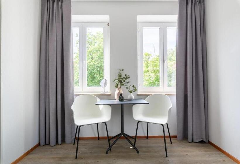 سوییت, Limehome Garching Bei München