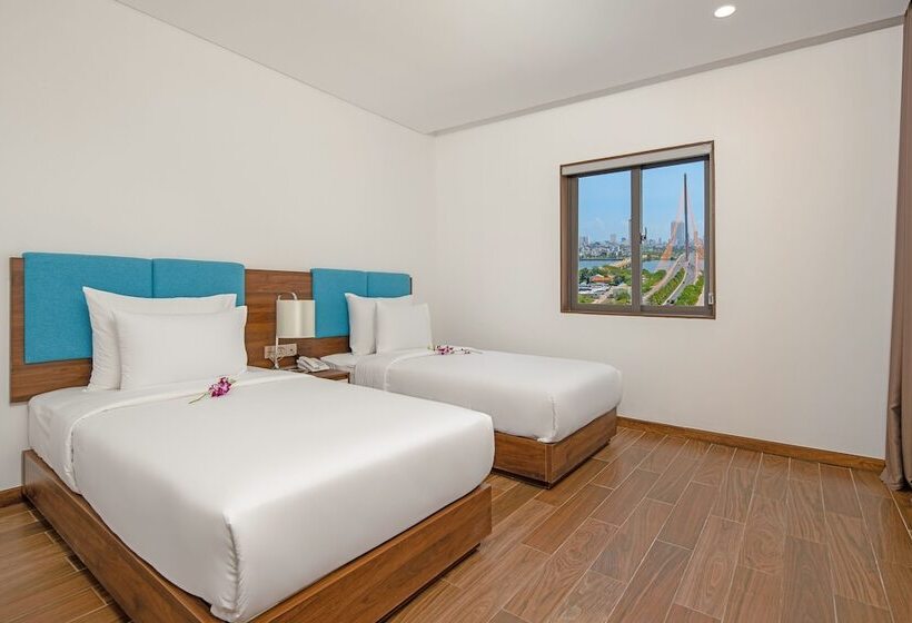 اتاق سوپریور با چشم‌انداز رودخانه, Gold Plaza Hotel Da Nang