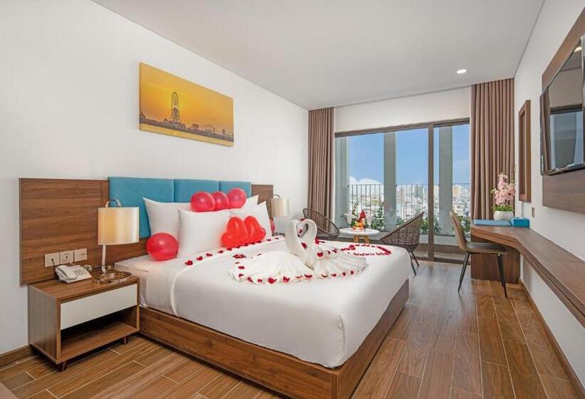 سوئیت پریمیوم, Gold Plaza Hotel Da Nang