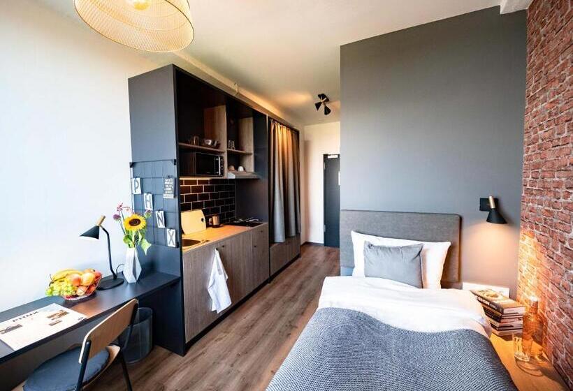 استودیوی استاندارد, Phnx Aparthotel Hamburg