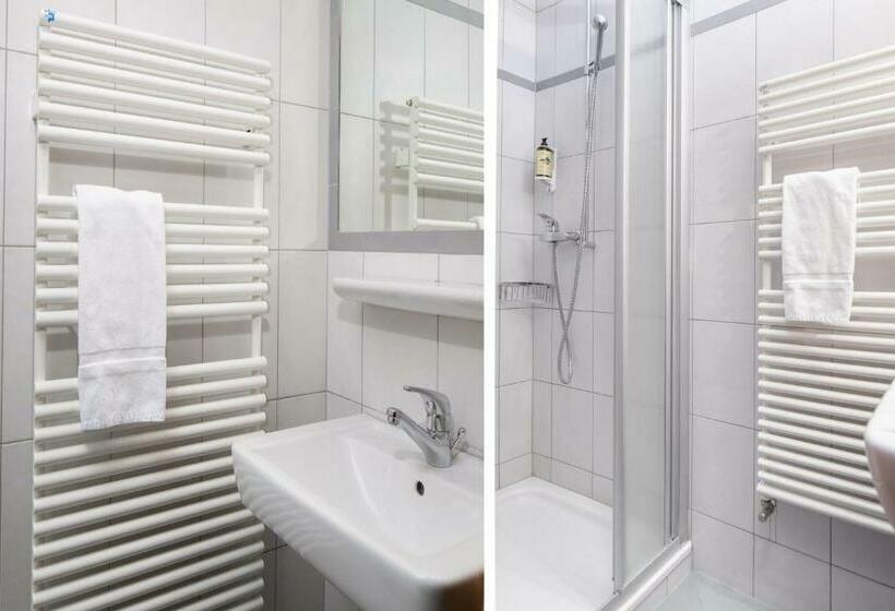 Habitación Estándar Baño Compartido, Petit Paradis