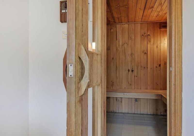 디럭스 패밀리 룸, Steeles Island Retreat
