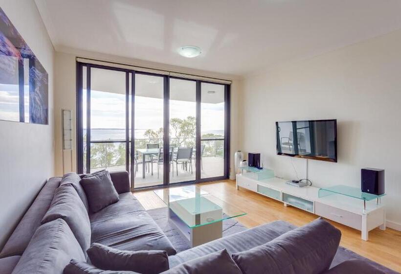 Апартаменты Premium 3 Спальни, Nautilus By Rockingham Apartments