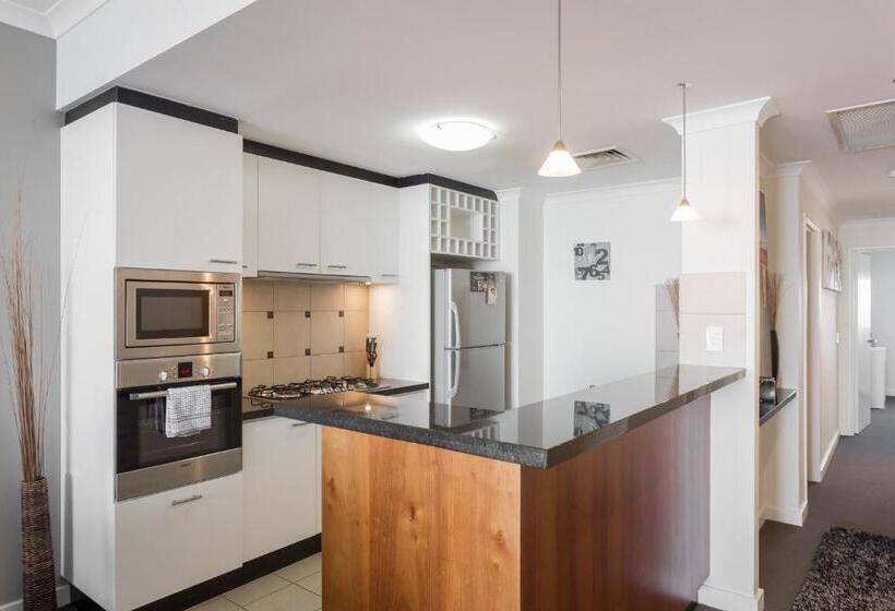 Апартаменты Premium 3 Спальни, Nautilus By Rockingham Apartments
