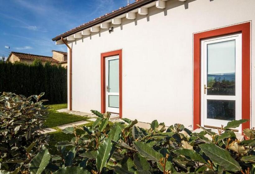 استودیوی لوکس, Podere Villa Olmo