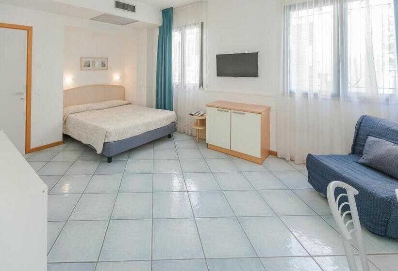 استودیوی استاندارد, Residence Ascot