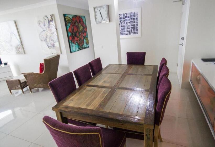 2침실 프리미엄 아파트, Albatross North Apartments