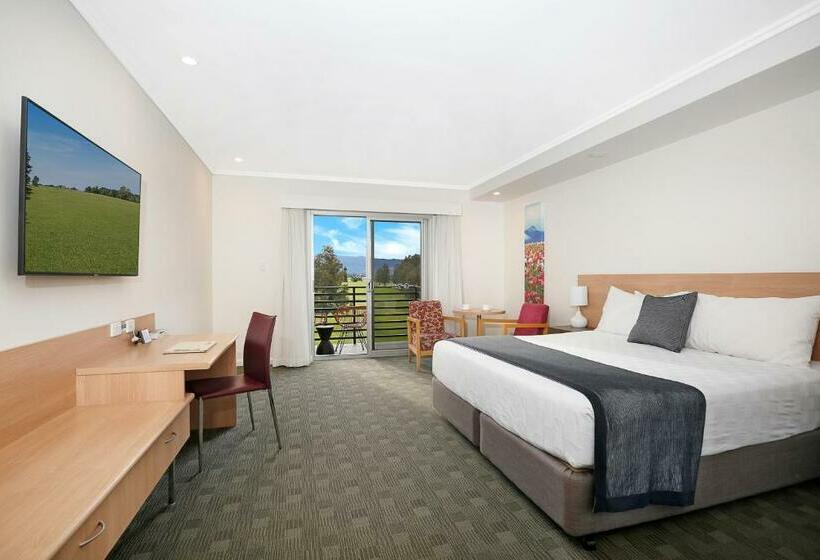 이그제큐티브 룸 킹사이즈 침대, Springs Shoalhaven Nowra