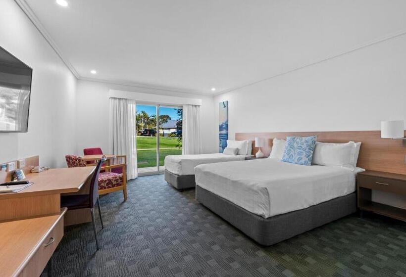 스탠다드 룸 풀장 전망, Springs Shoalhaven Nowra